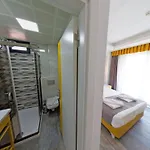 Yade Luxe מלון 2*