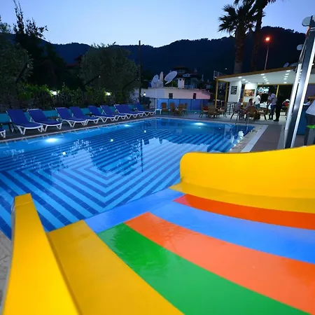 Marti Luxury Residence And Villas 이츠멜레르