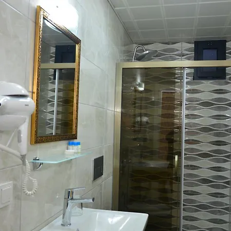 Yade Luxe Отель 2*