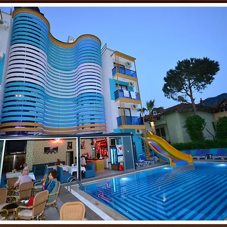 Yade Luxe Hotel 2*