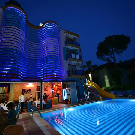 Yade Luxe Hotel 2*