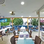 Hotel Yade Luxe 2*