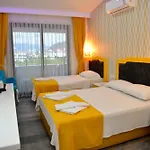 Yade Luxe 2*