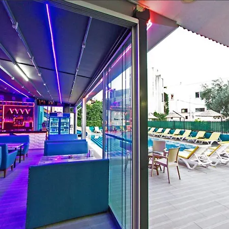 Yade Luxe 2*