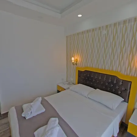 Yade Luxe Hotel 2*