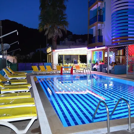 Yade Luxe Hotel İçmeler
