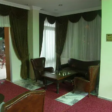 Yade Luxe Hotel 2*