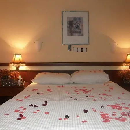 Yade Luxe 2* Icmeler