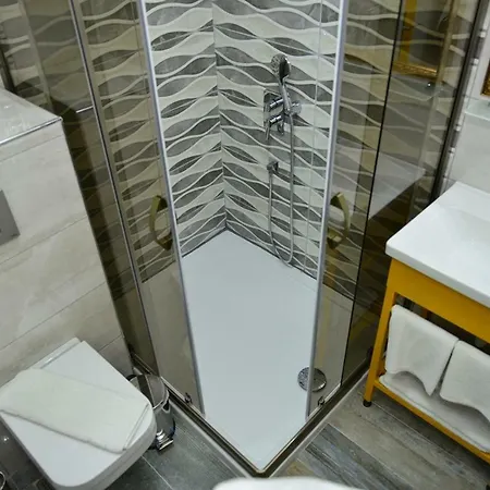 Yade Luxe Hotel