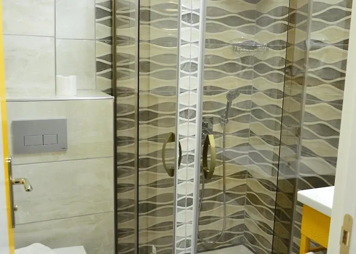 Yade Luxe 2* Icmeler