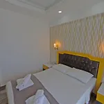 Yade Luxe Otel 2*
